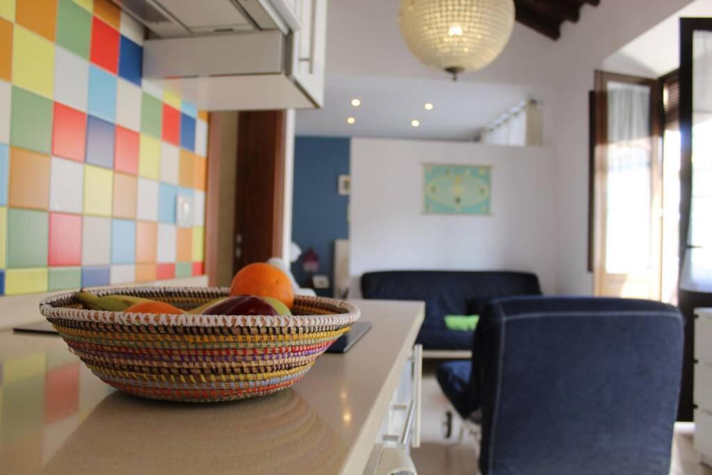 Good Vibes Rustic Downtown Alvarez Apartment Malaga Bagian luar foto